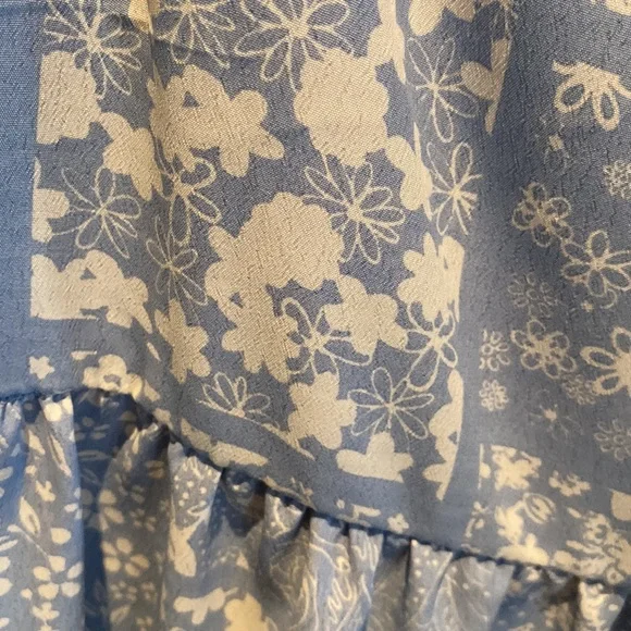 Adorable top - Picture 3 of 4